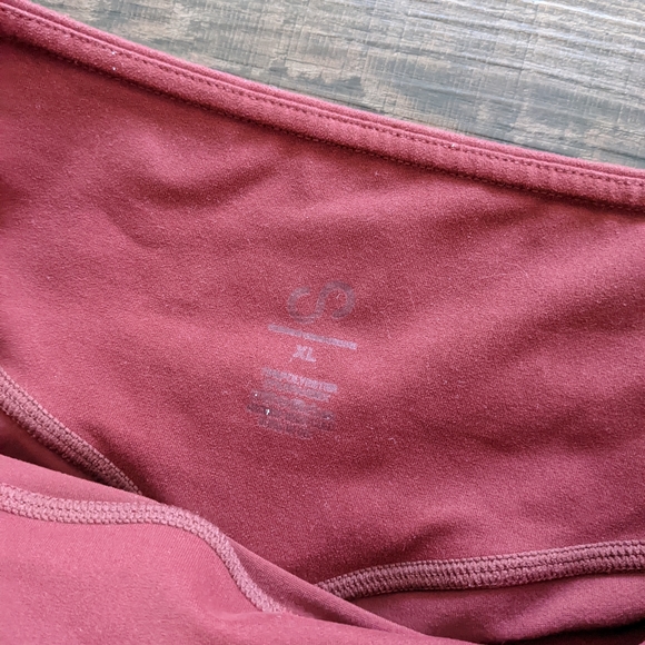 Burntish red leggings - Picture 3 of 7